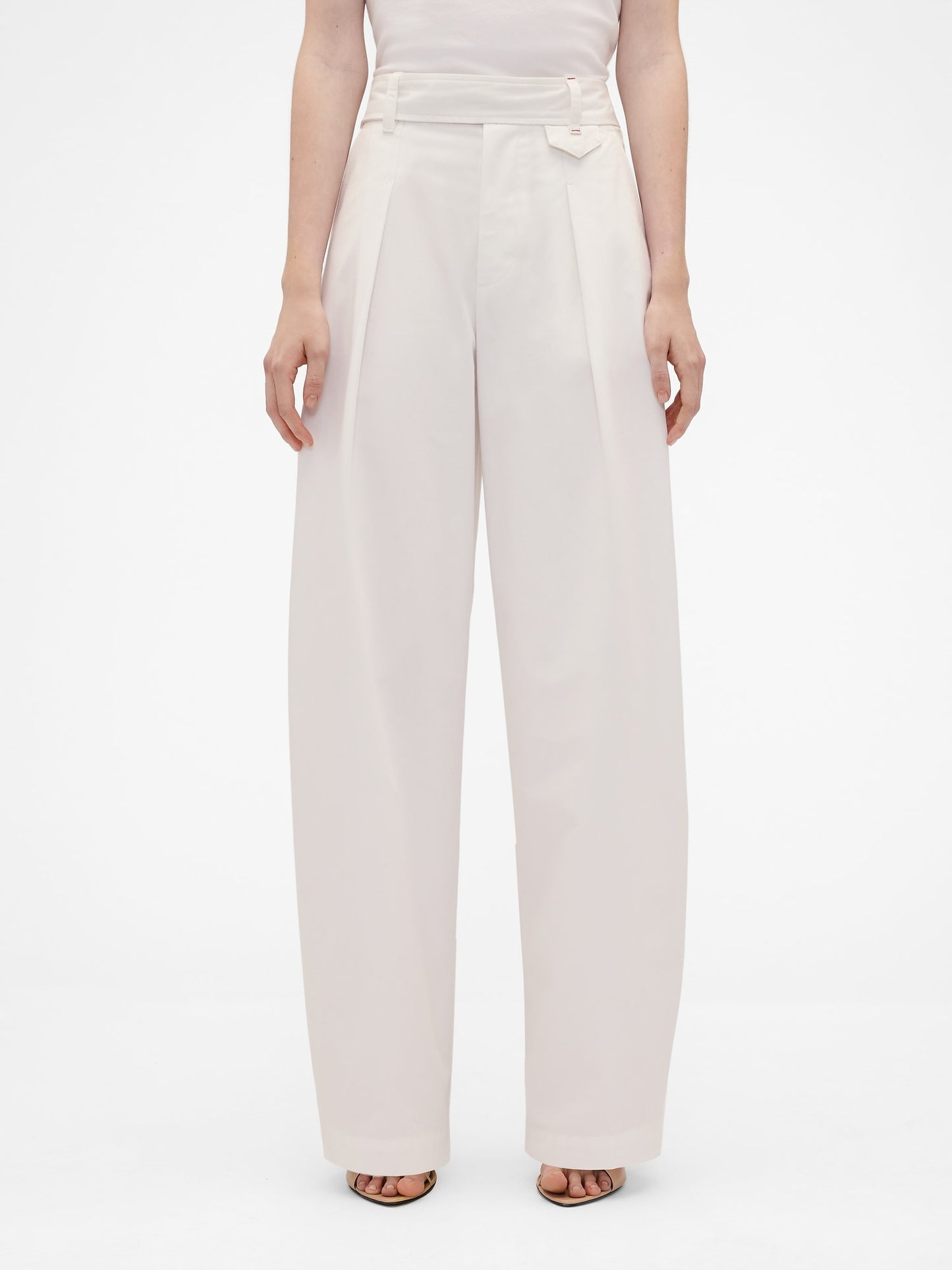 Beyaz Gap × Victoria Beckham High Rise Pileli Arc Pantolon