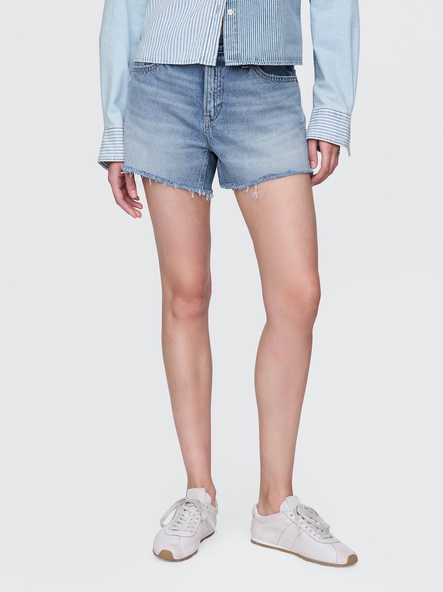 Açık Mavi 4 Mid Rise Ultrasoft Relaxed Şort