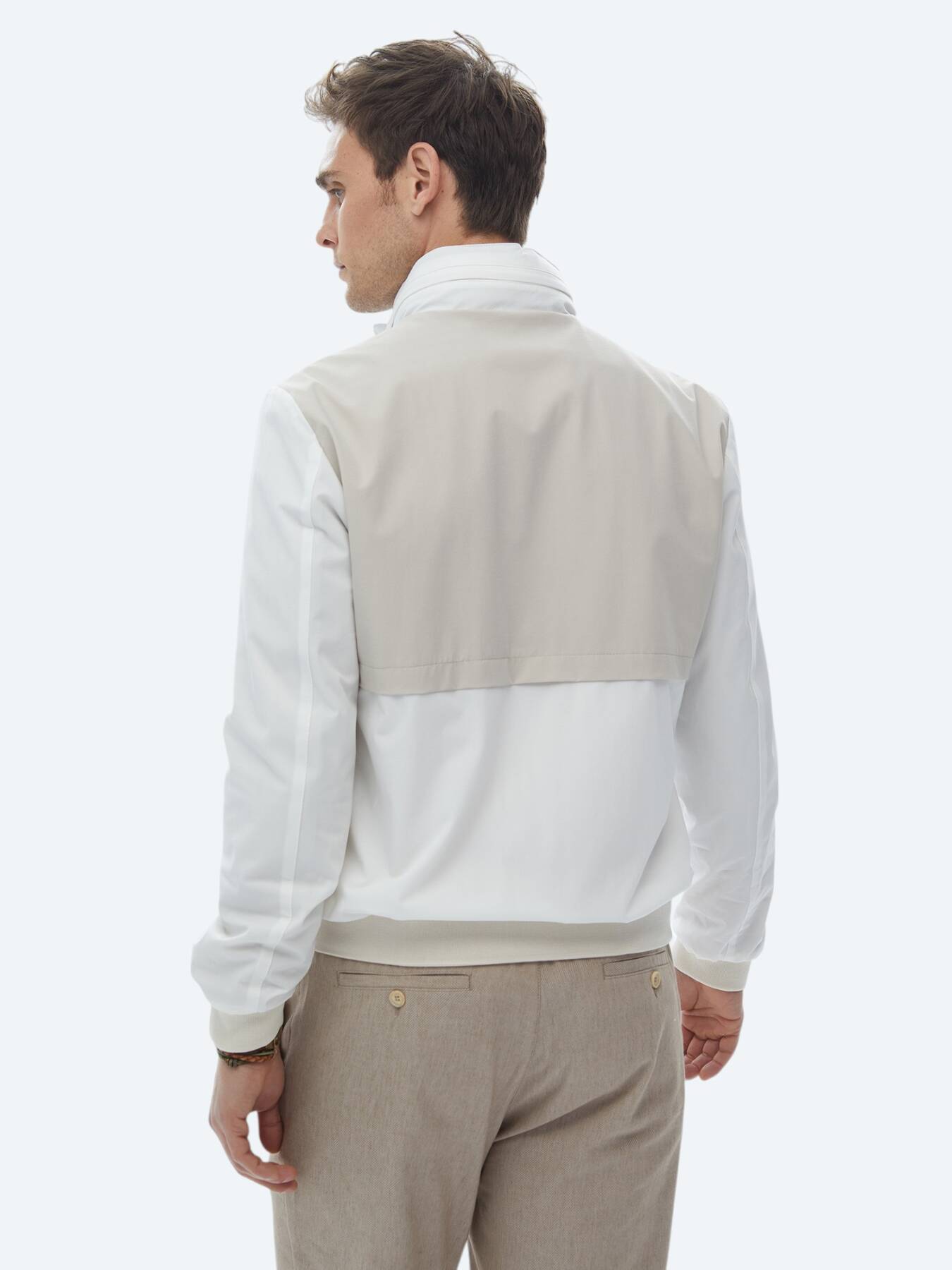 Beyaz Regular Fit Kapüşonlu Casual Dokuma Mont
