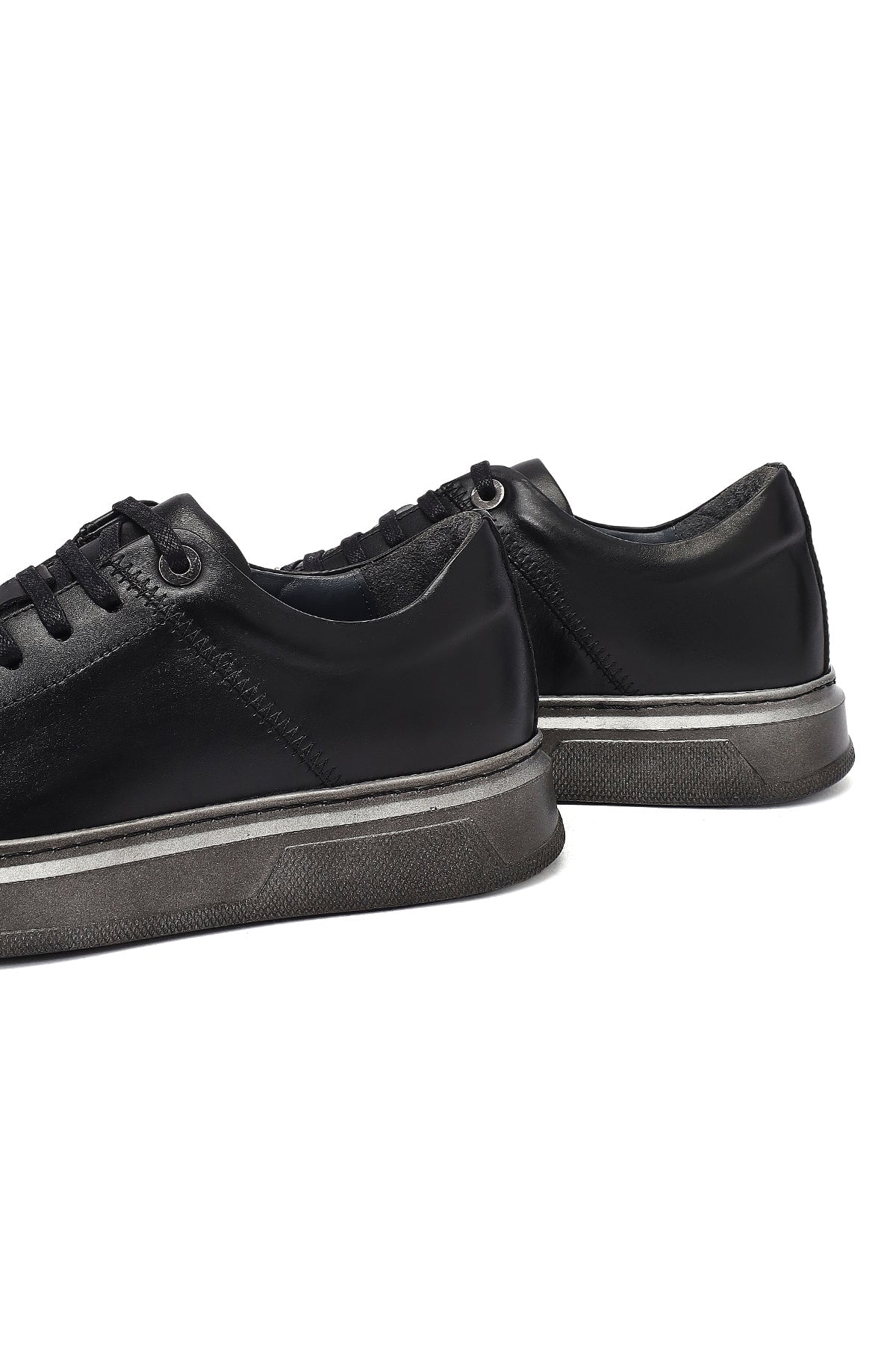 Erkek Siyah Bağcıklı Deri Sneaker
