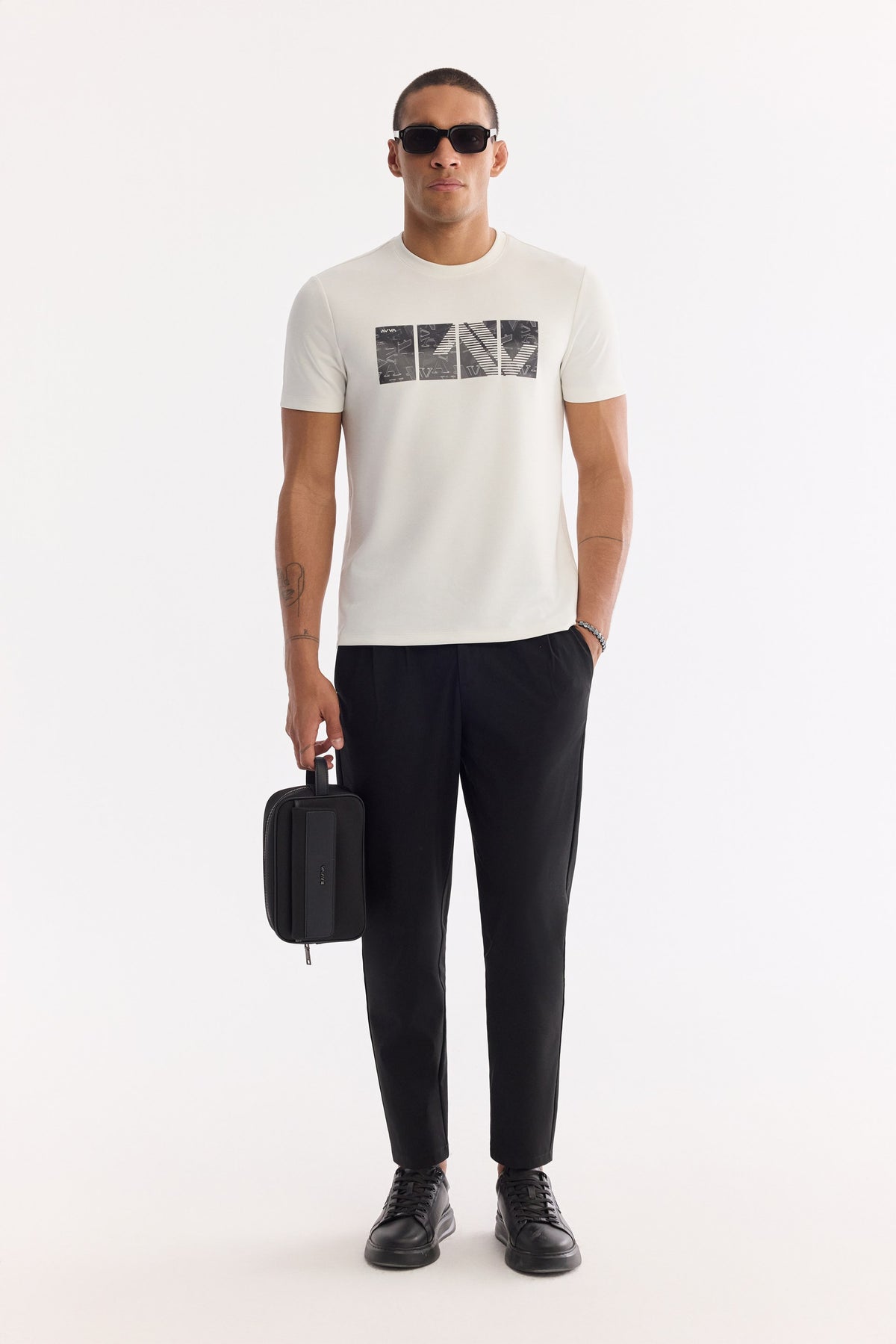 Ekru Bisiklet Yaka Baskılı Bi-stretch Interlok T-shirt