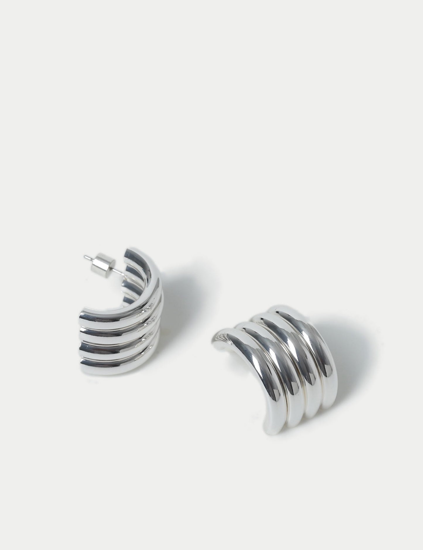 Dikey Düzeyli Stud Küpeler