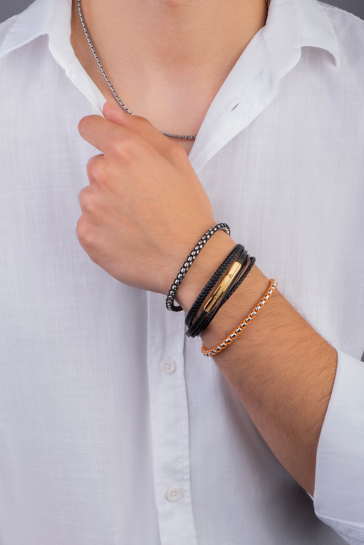 Gri Ipli Erkek Çelik Ayarlanabilir Bileklik 02436999099