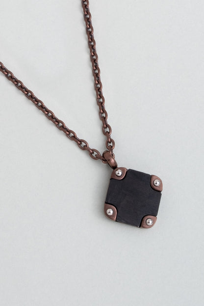 Karbon Fiber Detaylı 65 Cm Çelik Kolye 02439561199