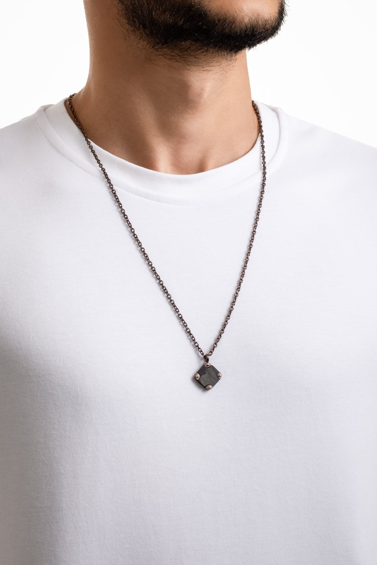 Karbon Fiber Detaylı 65 Cm Çelik Kolye 02439561199