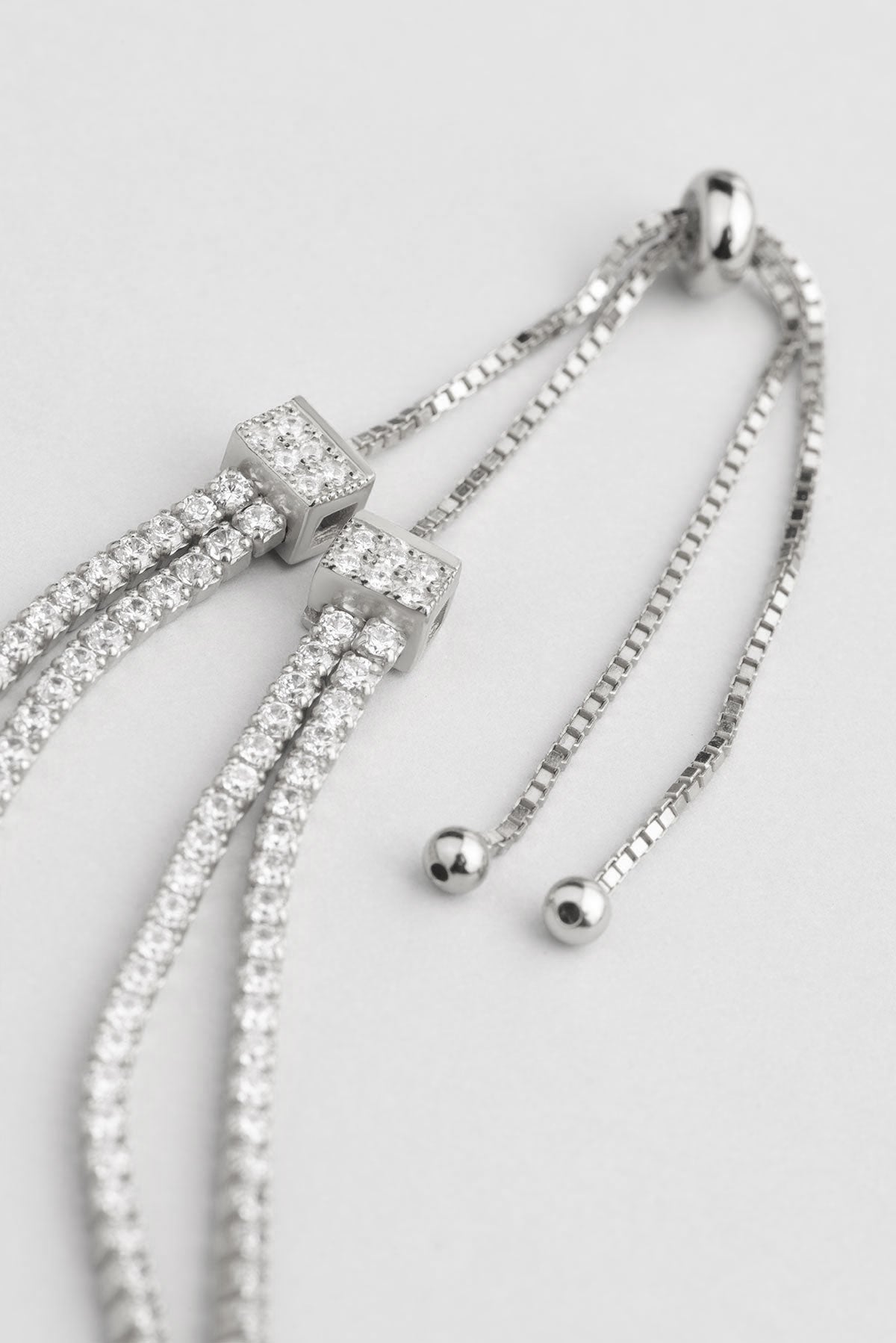 Çift Sıra Su Yolu 18 Ayar Beyaz Altın Kaplama Gümüş Ayarlanabilir Bileklik 5030150199