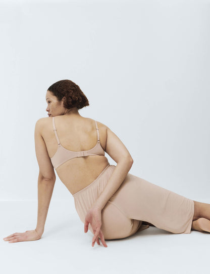 Body Invisibles Şort