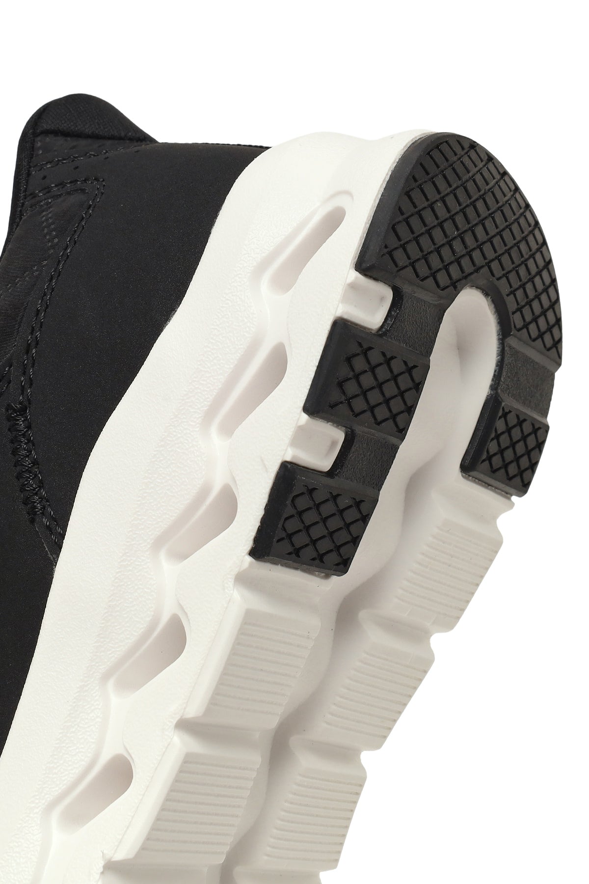 Kadın Siyah Bağcıklı Kalın Tabanlı Sneaker