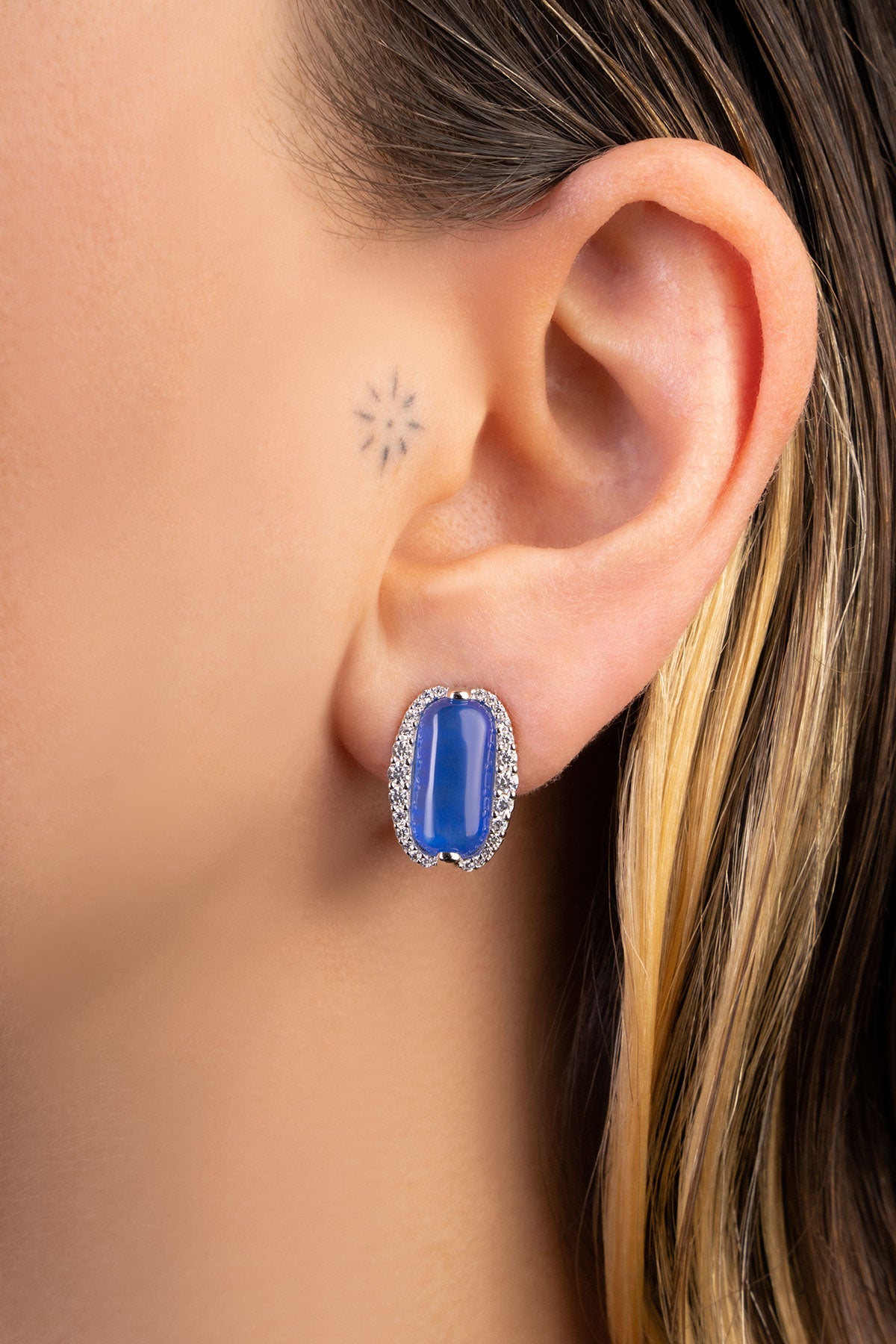 Safir Gecesi 18 Ayar Beyaz Altın Kaplama Gümüş Küpe 07297030599