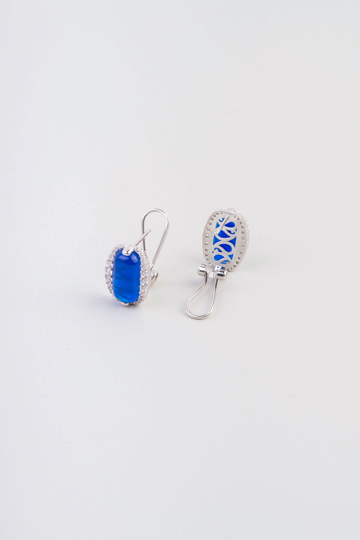 Safir Gecesi 18 Ayar Beyaz Altın Kaplama Gümüş Küpe 07297030599