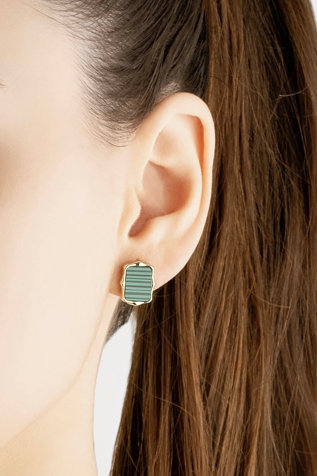 Serenity 18 Ayar Sarı Altın Kaplama Gümüş Minimal Küpe 07299560444