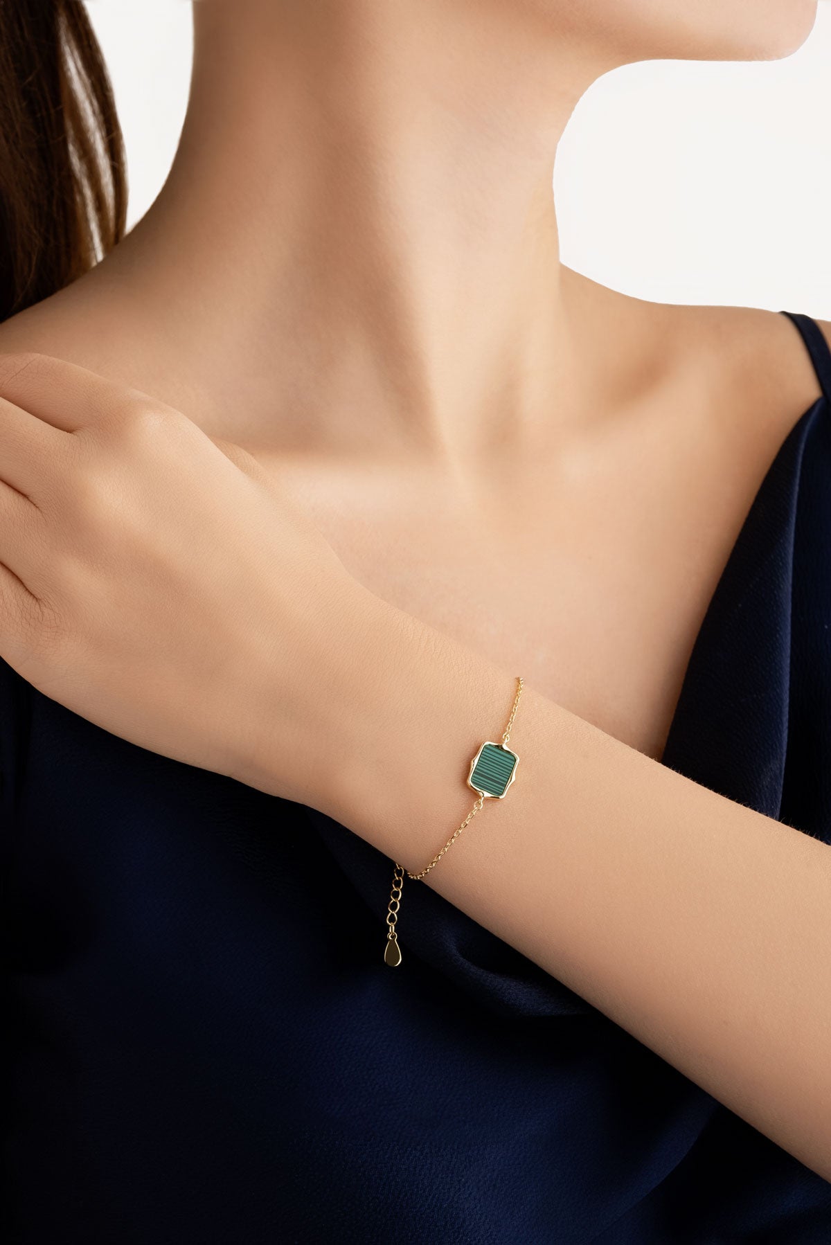 Malahit Taşlı 18 Ayar Sarı Altın Kaplama 21 Cm Gümüş Bileklik 07299580444