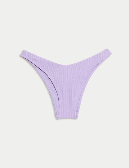 Dokulu Bikini Altı