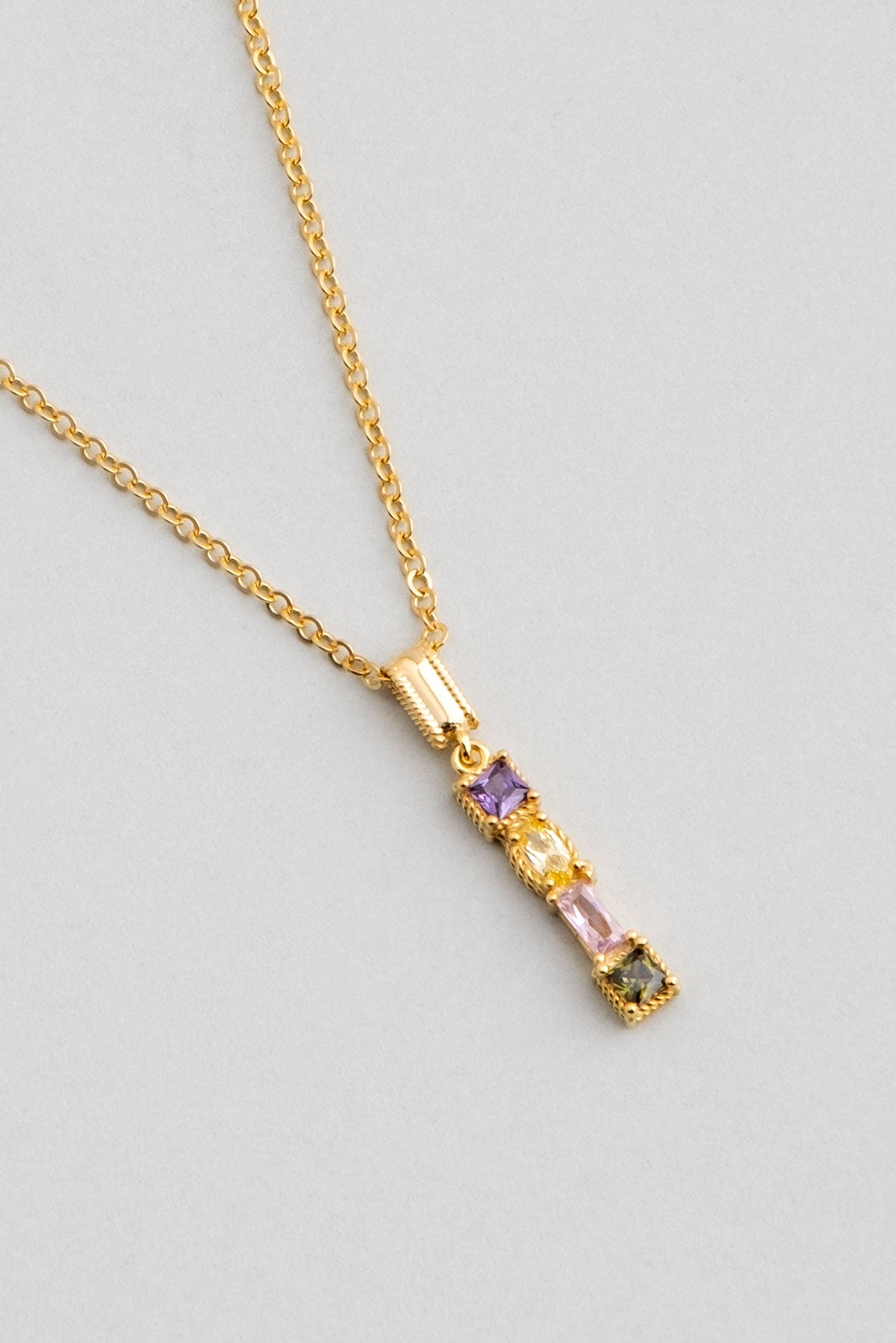 Mini I Harfi Günışığı Renkli 18 Ayar Sarı Altın Kaplama Gümüş Kolye 07300091344