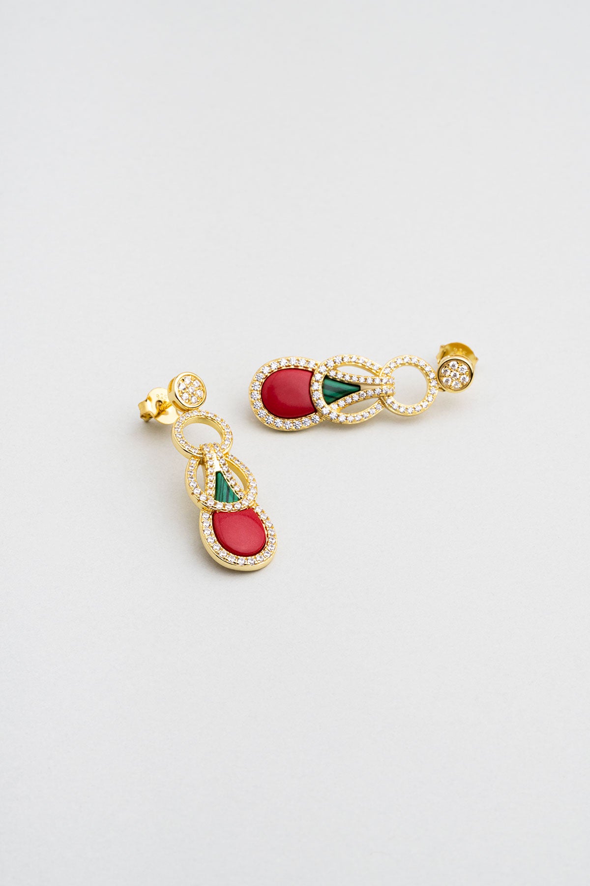 Dejavu 18 Ayar Sarı Altın Kaplama Gümüş Mercan Küpe 07301350844