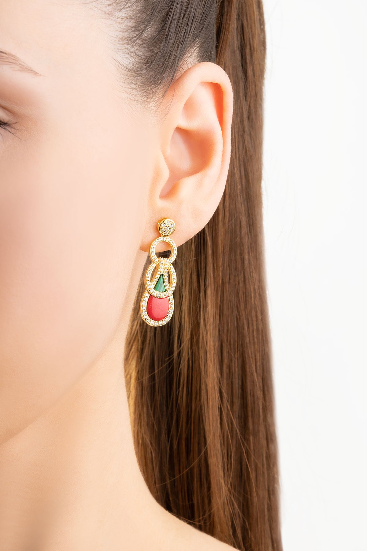 Dejavu 18 Ayar Sarı Altın Kaplama Gümüş Mercan Küpe 07301350844