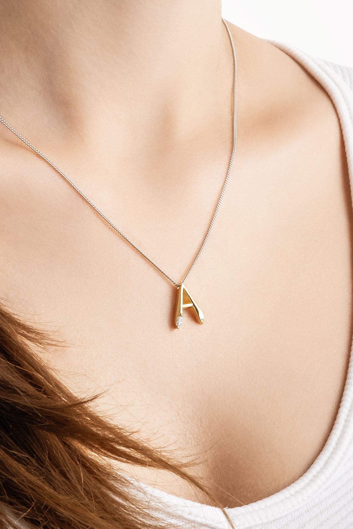 Asimetrik A Harfi 18 Ayar Beyaz Ve Sarı Altın Kaplama 45 Cm Gümüş Harfli Kolye 07302000144