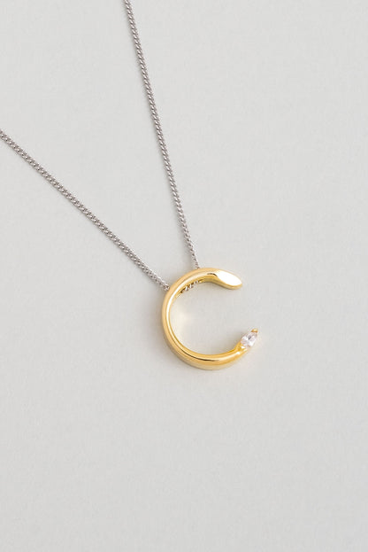 Asimetrik C Harfi 18 Ayar Beyaz Ve Sarı Altın Kaplama 45 Cm Gümüş Harfli Kolye 07302020144