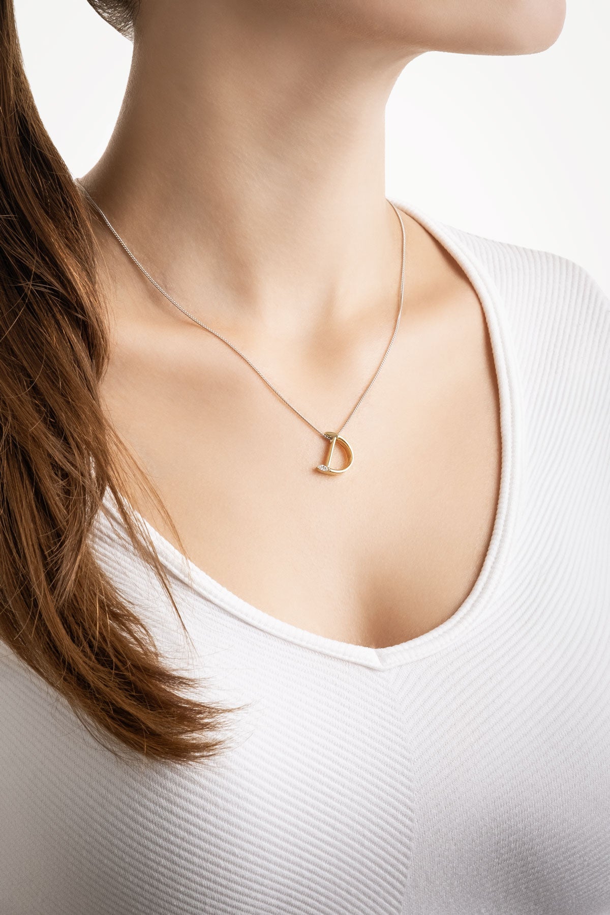 Asimetrik D Harfi 18 Ayar Beyaz Ve Sarı Altın Kaplama 45 Cm Gümüş Harfli Kolye 07302040144