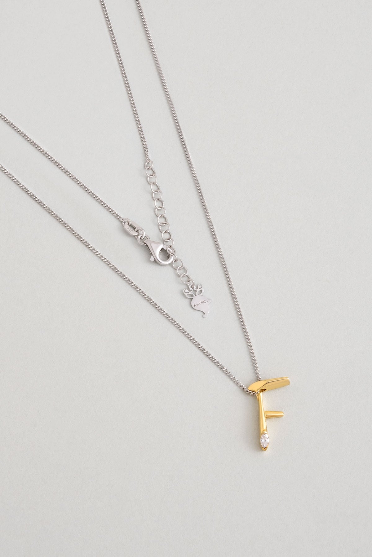 Asimetrik F Harfi 18 Ayar Beyaz Ve Sarı Altın Kaplama 45 Cm Gümüş Harfli Kolye 07302060144