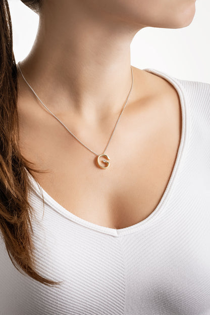 Asimetrik G Harfi 18 Ayar Beyaz Ve Sarı Altın Kaplama 45 Cm Gümüş Harfli Kolye 07302070144