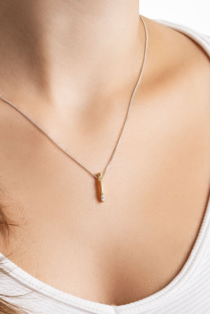 Asimetrik I Harfi 18 Ayar Beyaz Ve Sarı Altın Kaplama 45 Cm Gümüş Harfli Kolye 07302100144