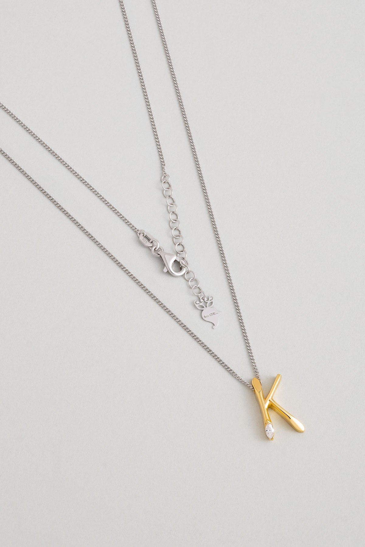 Asimetrik K Harfi 18 Ayar Beyaz Ve Sarı Altın Kaplama 45 Cm Gümüş Harfli Kolye 07302120144