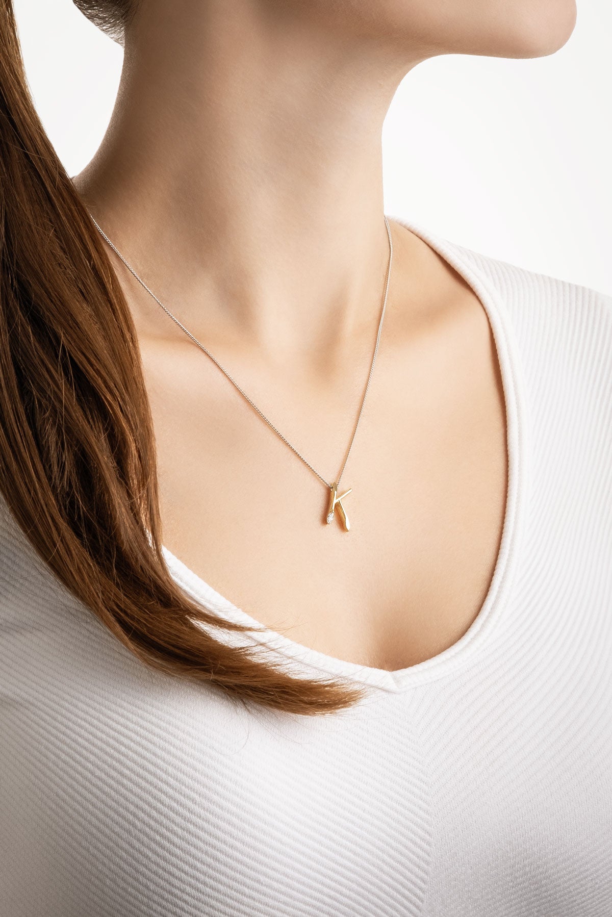 Asimetrik K Harfi 18 Ayar Beyaz Ve Sarı Altın Kaplama 45 Cm Gümüş Harfli Kolye 07302120144