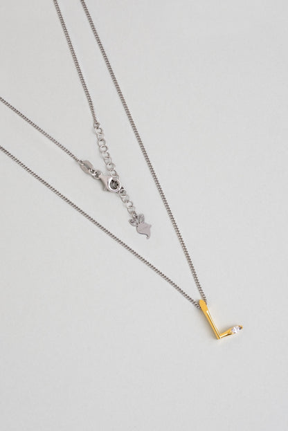 Asimetrik L Harfi 18 Ayar Beyaz Ve Sarı Altın Kaplama 45 Cm Gümüş Harfli Kolye 07302130144