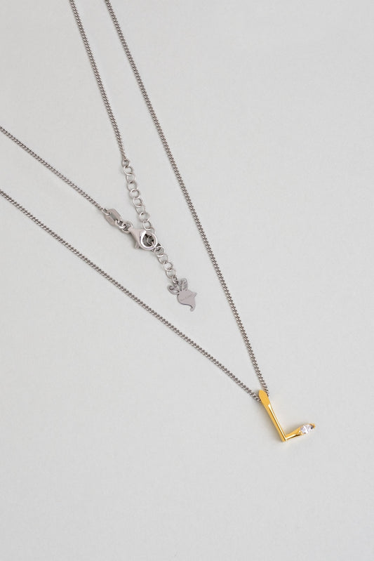 Asimetrik L Harfi 18 Ayar Beyaz Ve Sarı Altın Kaplama 45 Cm Gümüş Harfli Kolye 07302130144