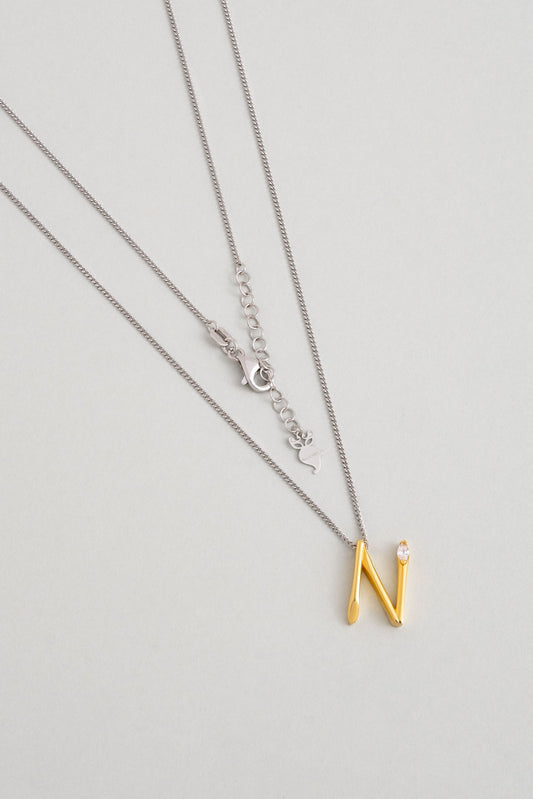 Asimetrik N Harfi 18 Ayar Beyaz Ve Sarı Altın Kaplama 45 Cm Gümüş Harfli Kolye 07302150144