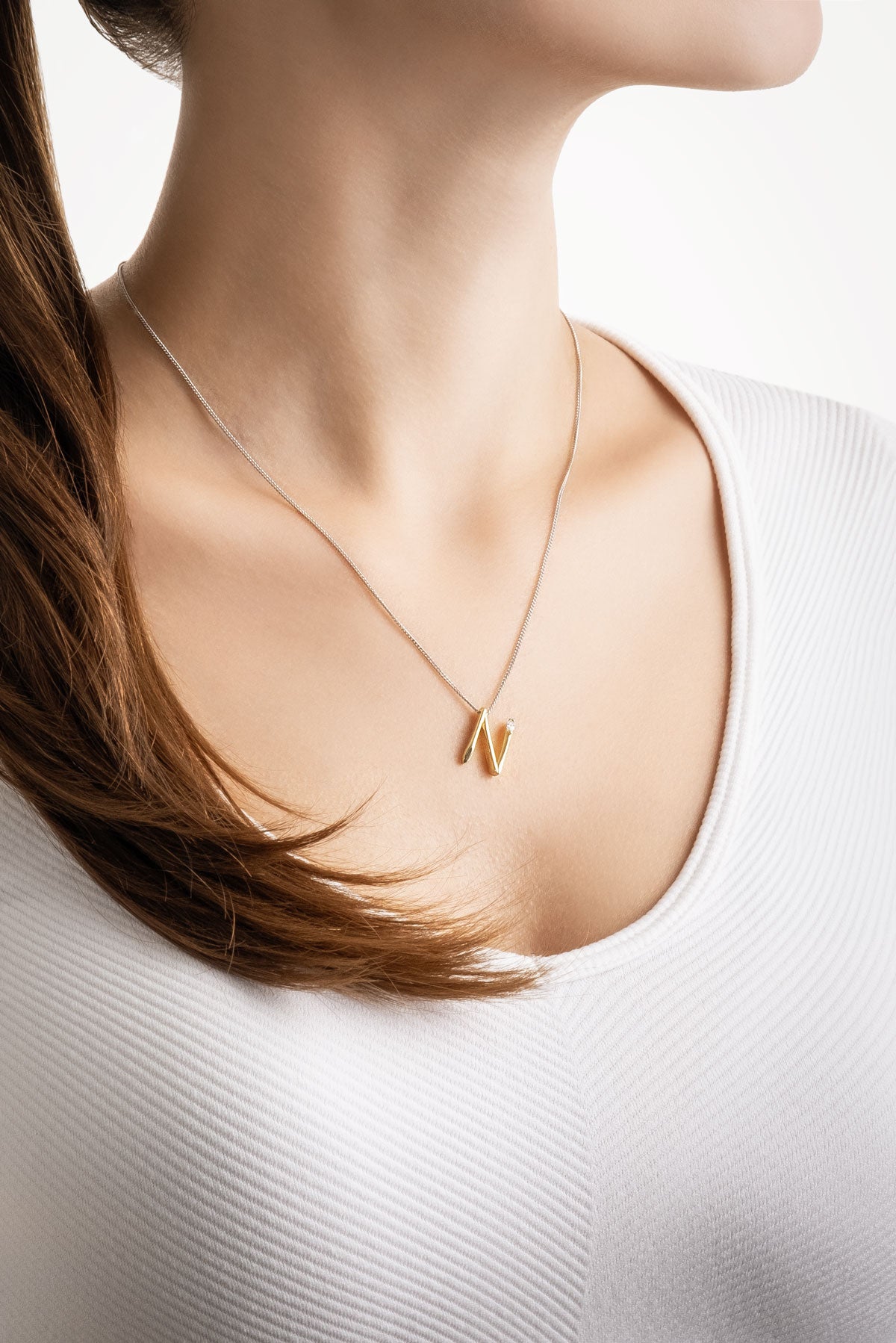 Asimetrik N Harfi 18 Ayar Beyaz Ve Sarı Altın Kaplama 45 Cm Gümüş Harfli Kolye 07302150144