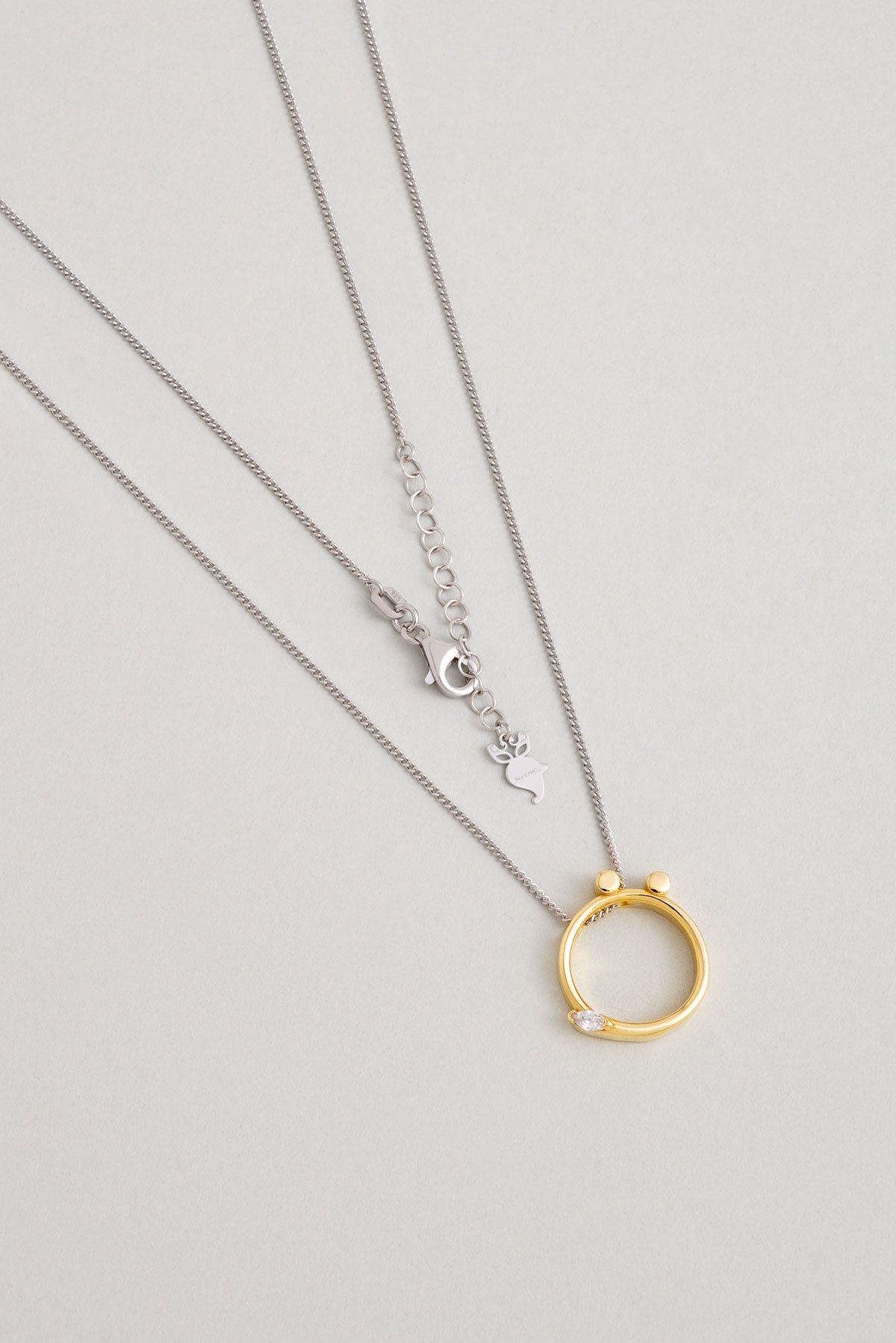 Asimetrik Ö Harfi 18 Ayar Beyaz Ve Sarı Altın Kaplama 45 Cm Gümüş Harfli Kolye 07302170144