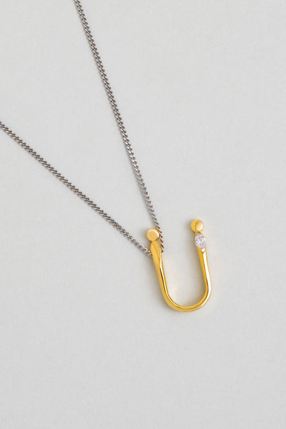 Asimetrik Ü Harfi 18 Ayar Beyaz Ve Sarı Altın Kaplama 45 Cm Gümüş Harfli Kolye 07302240144