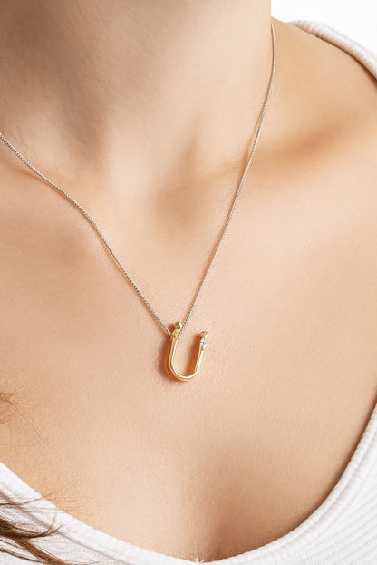 Asimetrik Ü Harfi 18 Ayar Beyaz Ve Sarı Altın Kaplama 45 Cm Gümüş Harfli Kolye 07302240144