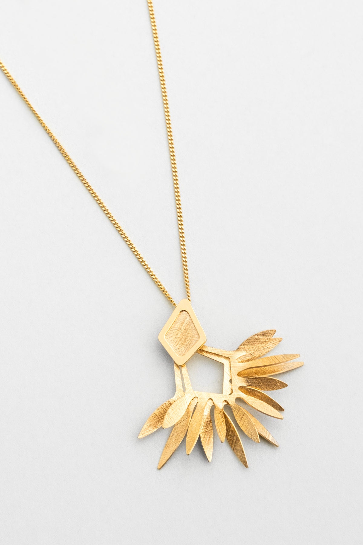 Palmira 18 Ayar Sarı Altın Kaplama 45 Cm Gümüş Tasarım Kolye 07307664499