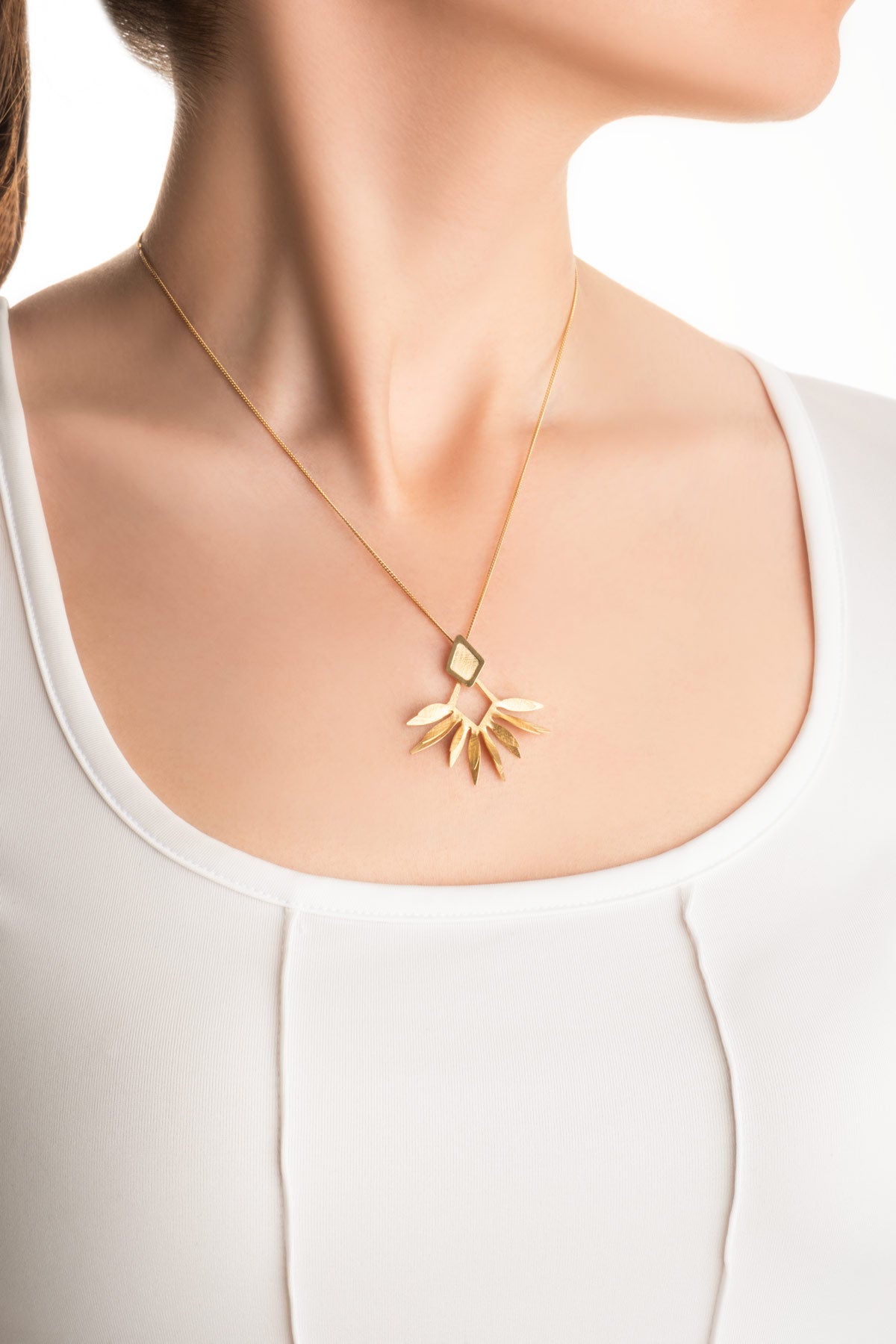 Palmira 18 Ayar Sarı Altın Kaplama 45 Cm Gümüş Tasarım Kolye 07307664499