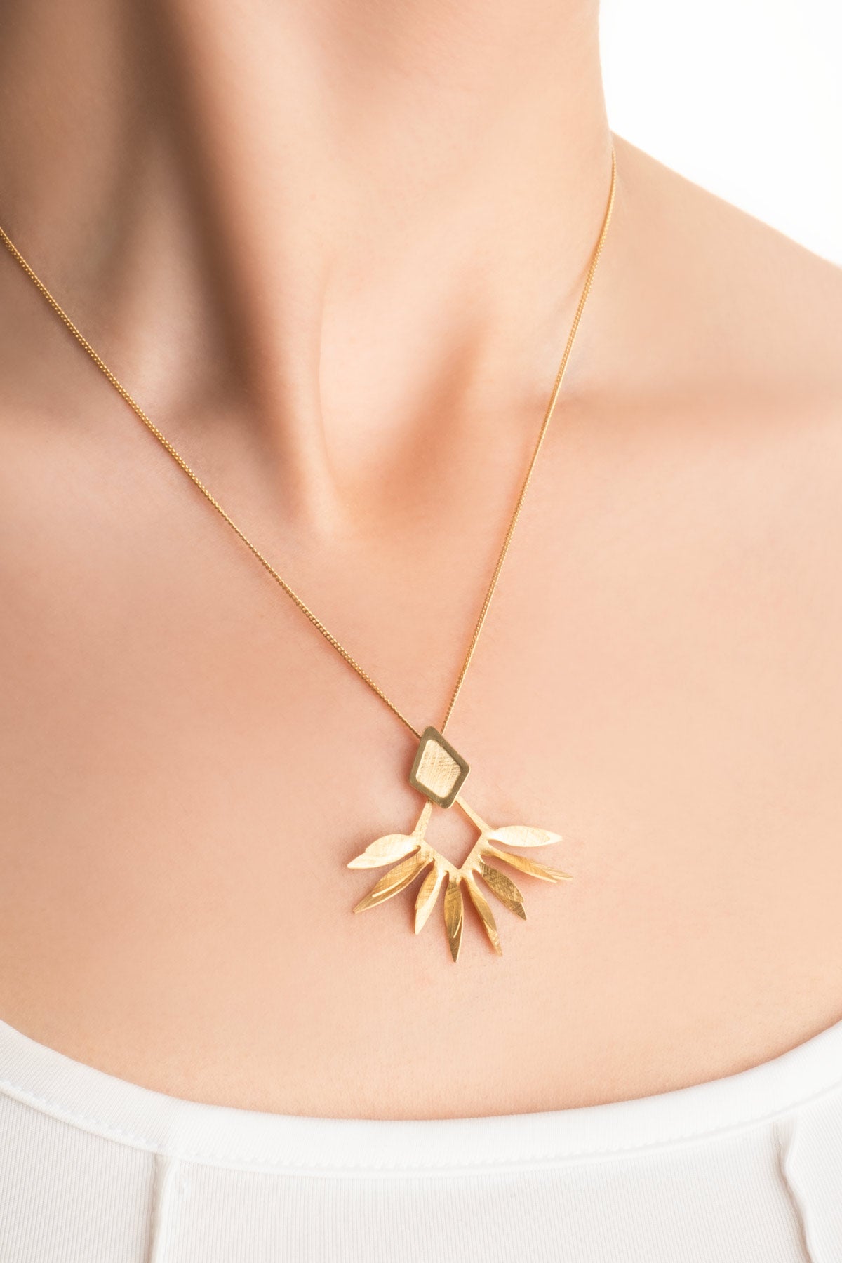 Palmira 18 Ayar Sarı Altın Kaplama 45 Cm Gümüş Tasarım Kolye 07307664499