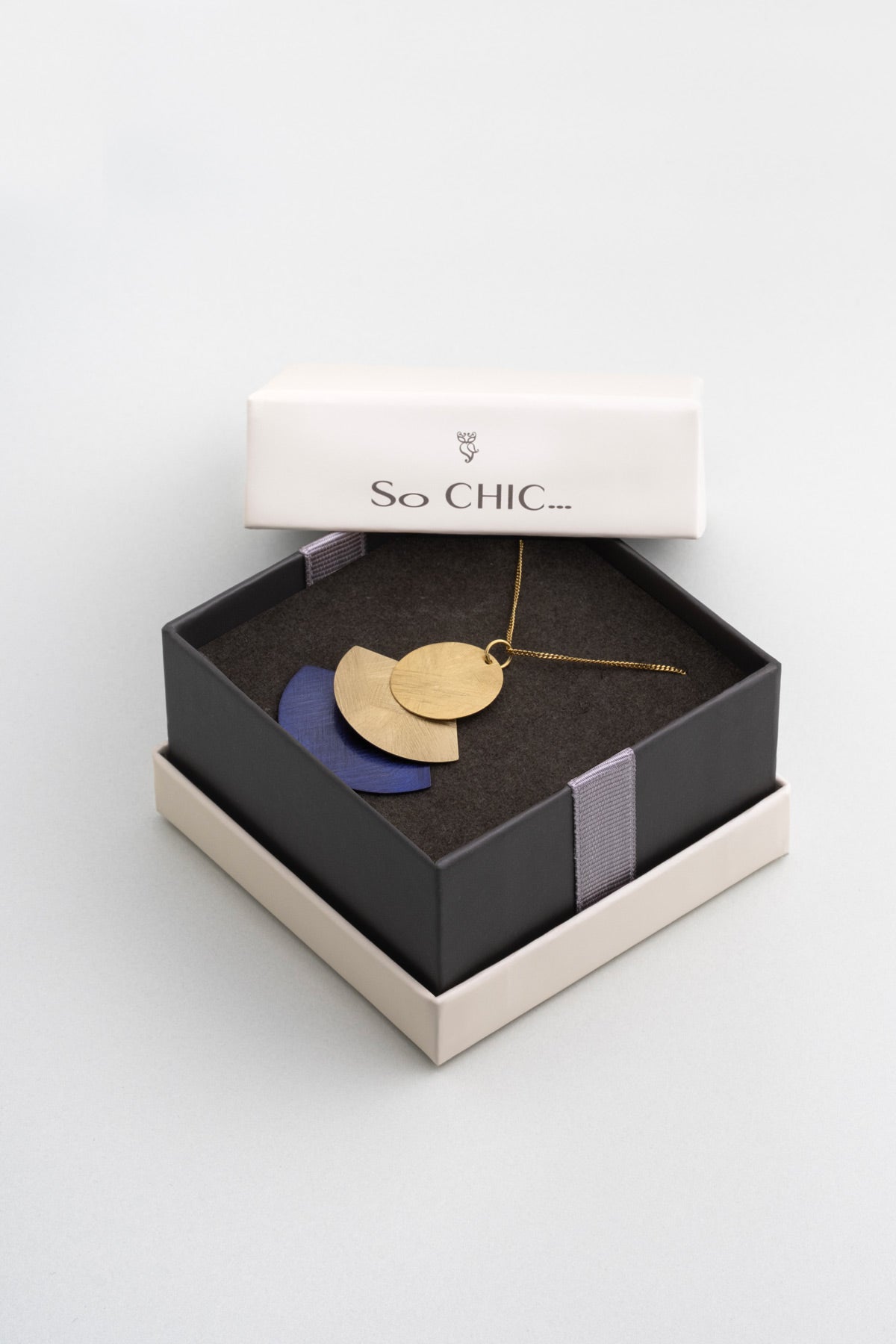 Mavi Petra Güneşi 18 Ayar Sarı Altın Kaplama 45 Cm Gümüş Tasarım Kolye 07307791244