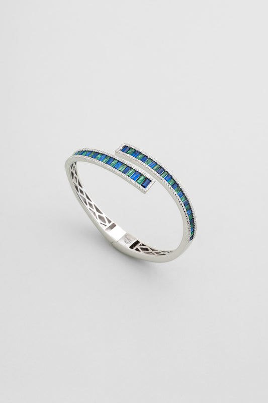 Renkli Baget Taşlı 18 Ayar Beyaz Altın Kaplama Gümüş Kelepçe Bileklik 07307881399