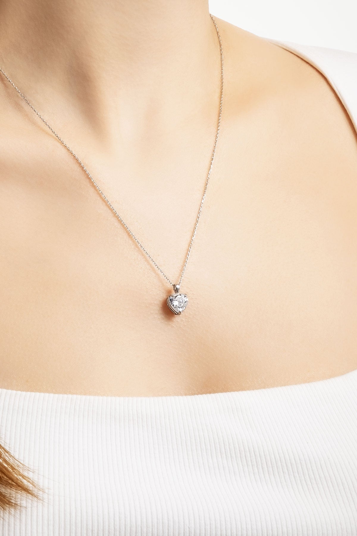 Gizemli Kalp 18 Ayar Beyaz Altın Kaplama 45 Cm Gümüş Kolye 07309060199