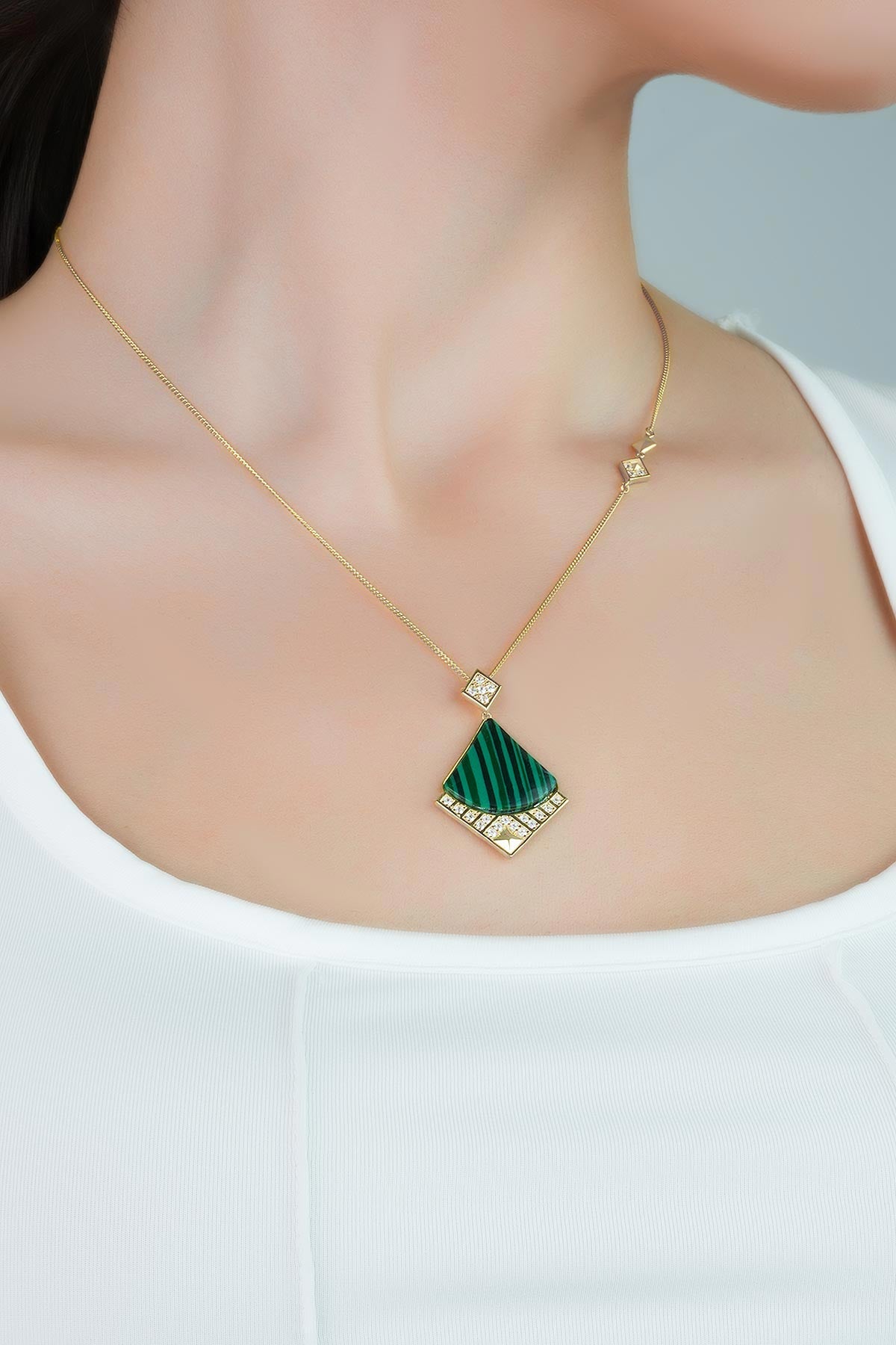 Malahit Şıklığı 18 Ayar Sarı Altın Kaplama 47 Cm Gümüş Kolye 07310720444