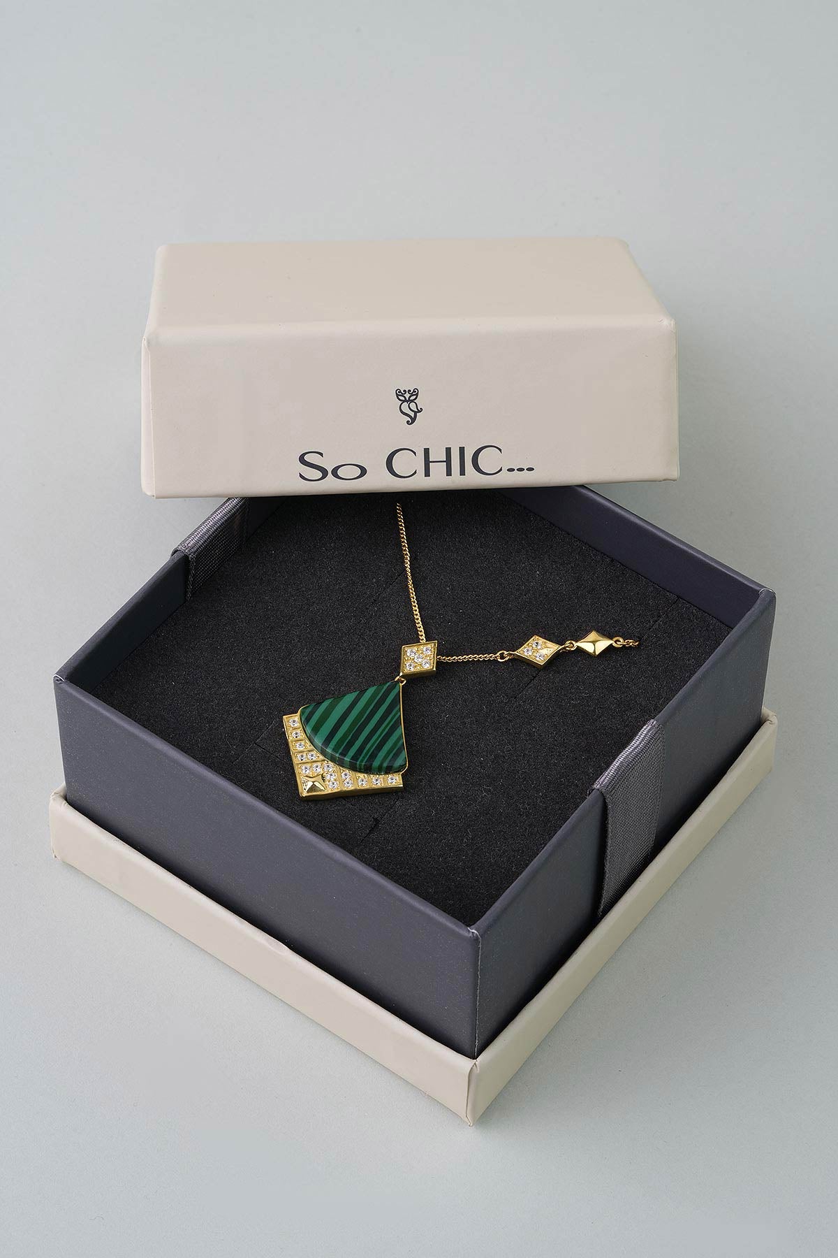 Malahit Şıklığı 18 Ayar Sarı Altın Kaplama 47 Cm Gümüş Kolye 07310720444