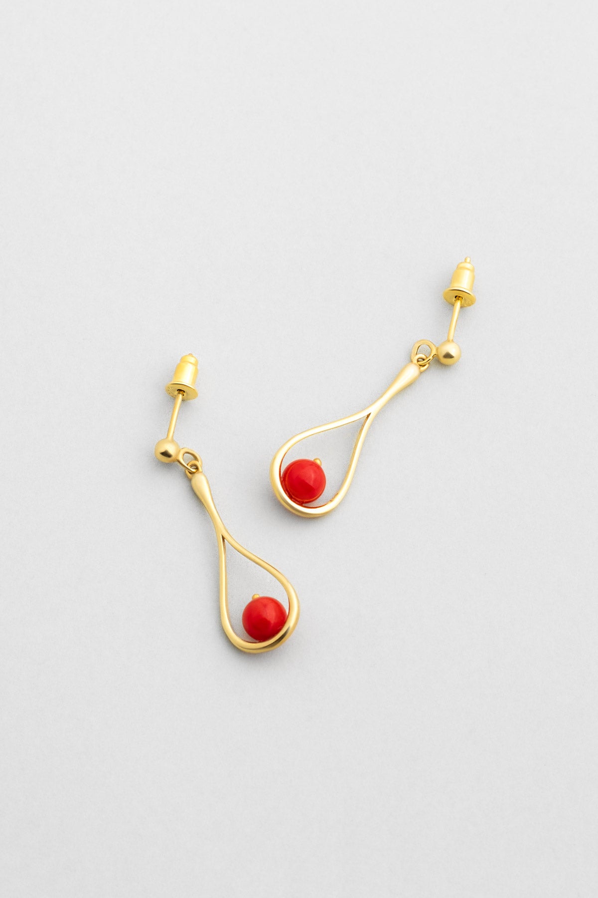 Mercan Rüyası 18 Ayar Sarı Altın Kaplama Gümüş Küpe 07311090844