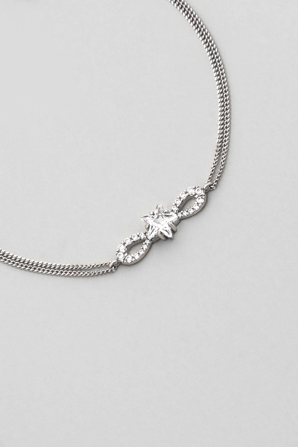 Yıldız Tanrıçası 18 Ayar Beyaz Altın Kaplama 18 Cm Gümüş Bileklik 07311970199