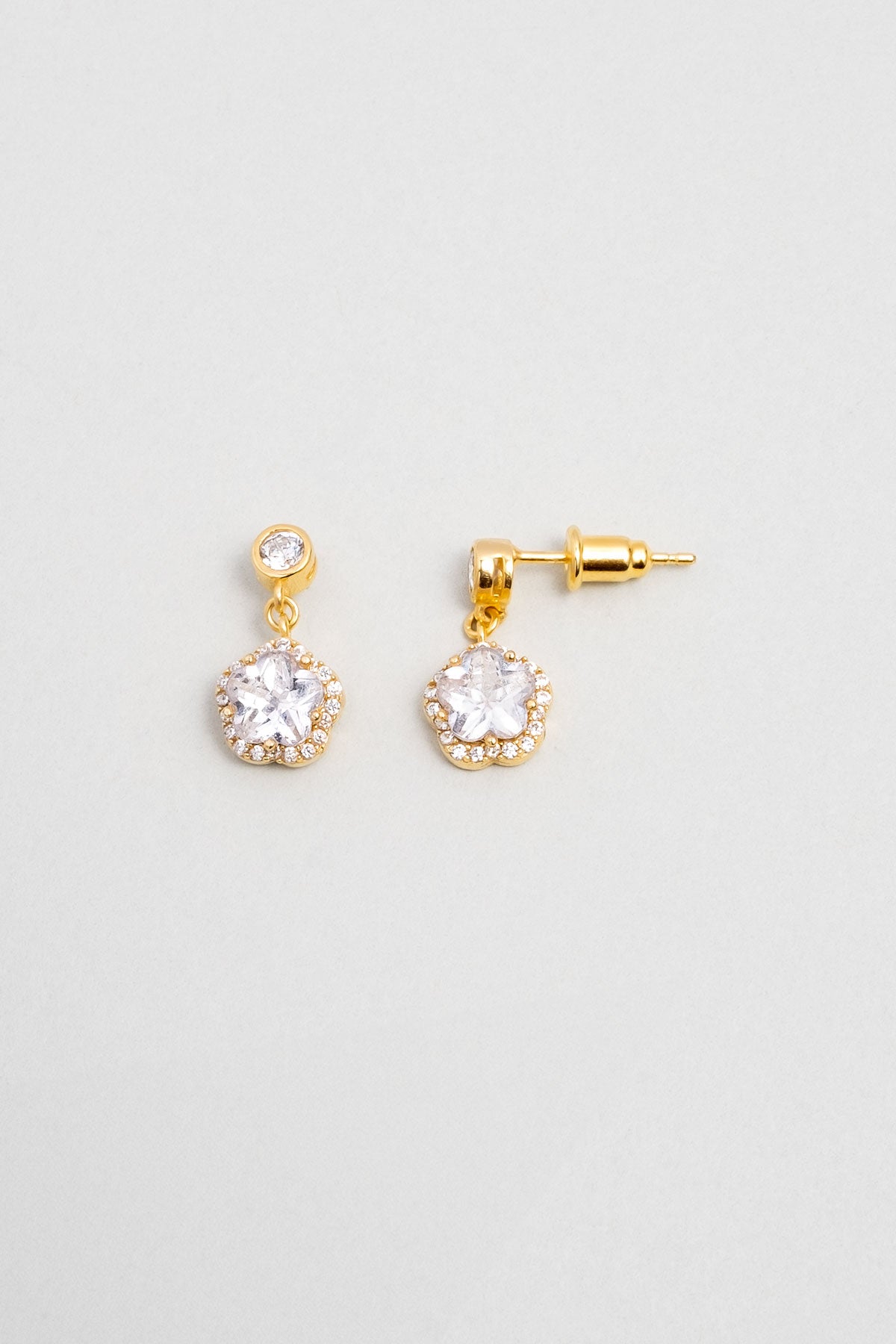 Flora 18 Ayar Sarı Altın Kaplama Gümüş Minimal Küpe 07312200144