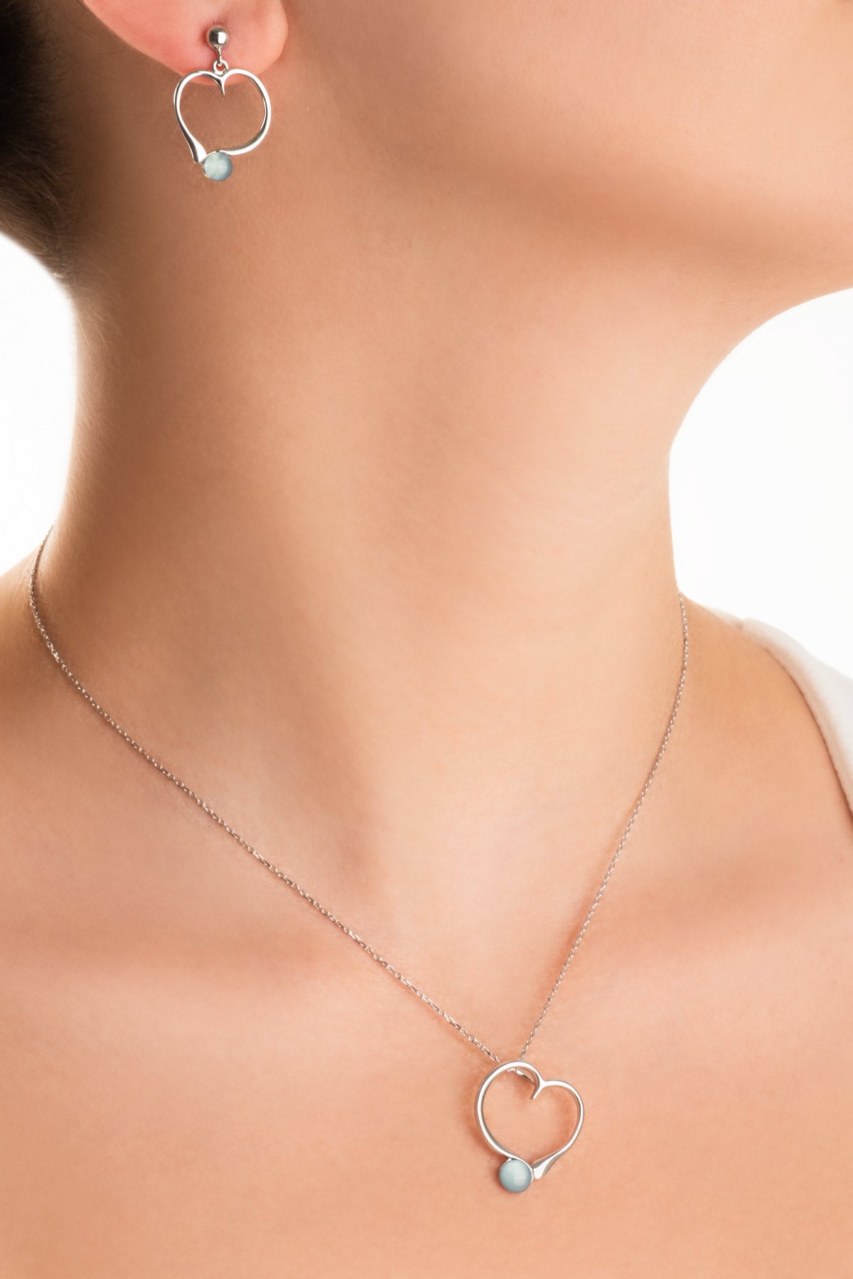 Kalsedon Kalbi 18 Ayar Beyaz Altın Kaplama 42 Cm Gümüş Kolye 07314090599