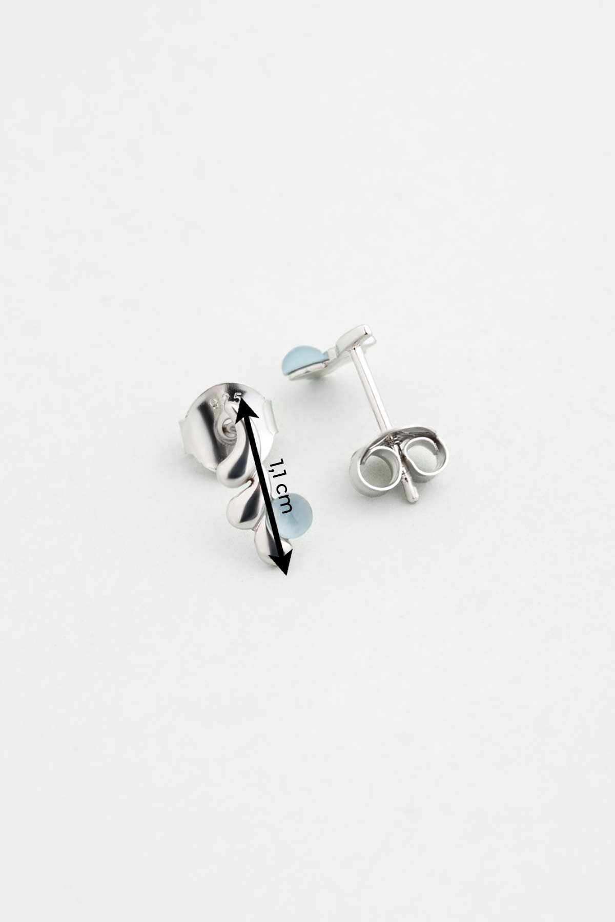 Kalsedon Serüveni 18 Ayar Beyaz Altın Kaplama Gümüş Küpe 07314430599