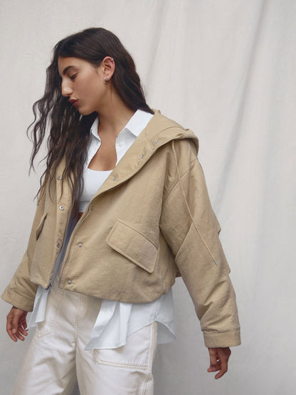 Bej Kapüşonlu Crop Ceket