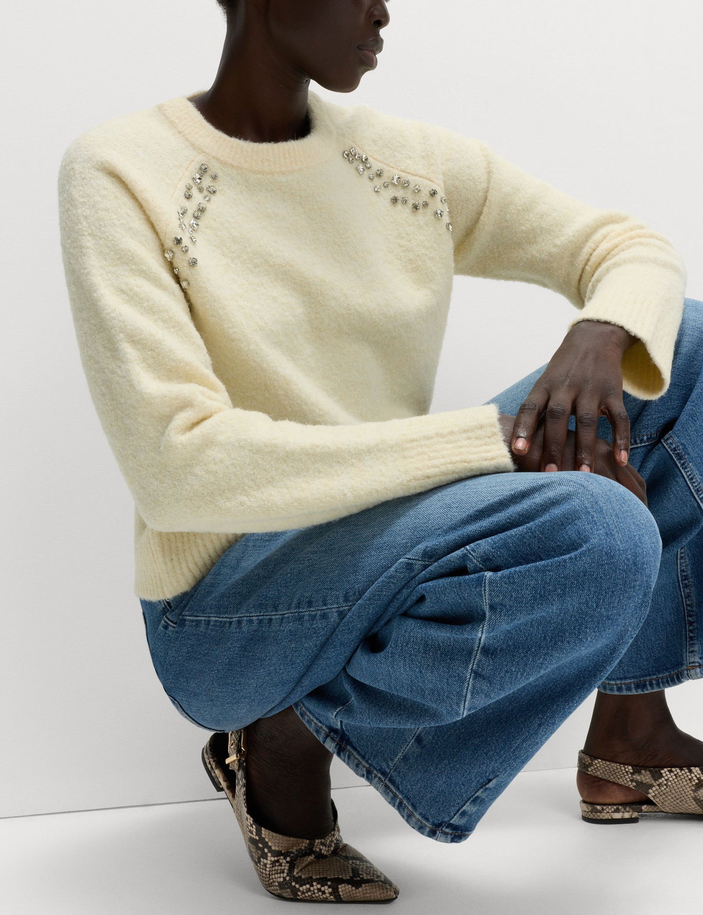 Taş Detaylı Kazak